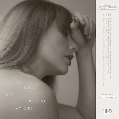 Taylor Swift's hand photo